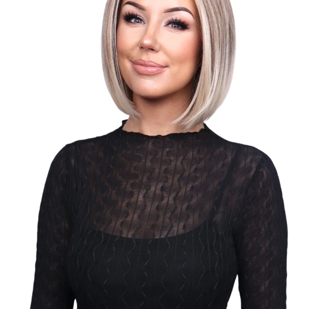 Chelsey Smith Crowns Bobbi Blonde w/Money Piece